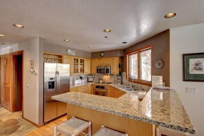 Condo, 3 Bedrooms | 3 bedrooms, free WiFi - The Ridge (Park City)