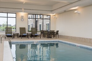 Indoor pool - TownePlace Suites by Marriott Lexington South/Hamburg Place (Lexington)