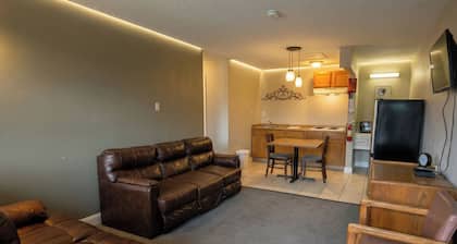 Lake Erie Lodge Oregon OH