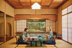 New Building Japanese Style Suite Room,Non smoking | Minibar, in-room safe, free WiFi, bed sheets - Sanyo-so (Izunokuni)