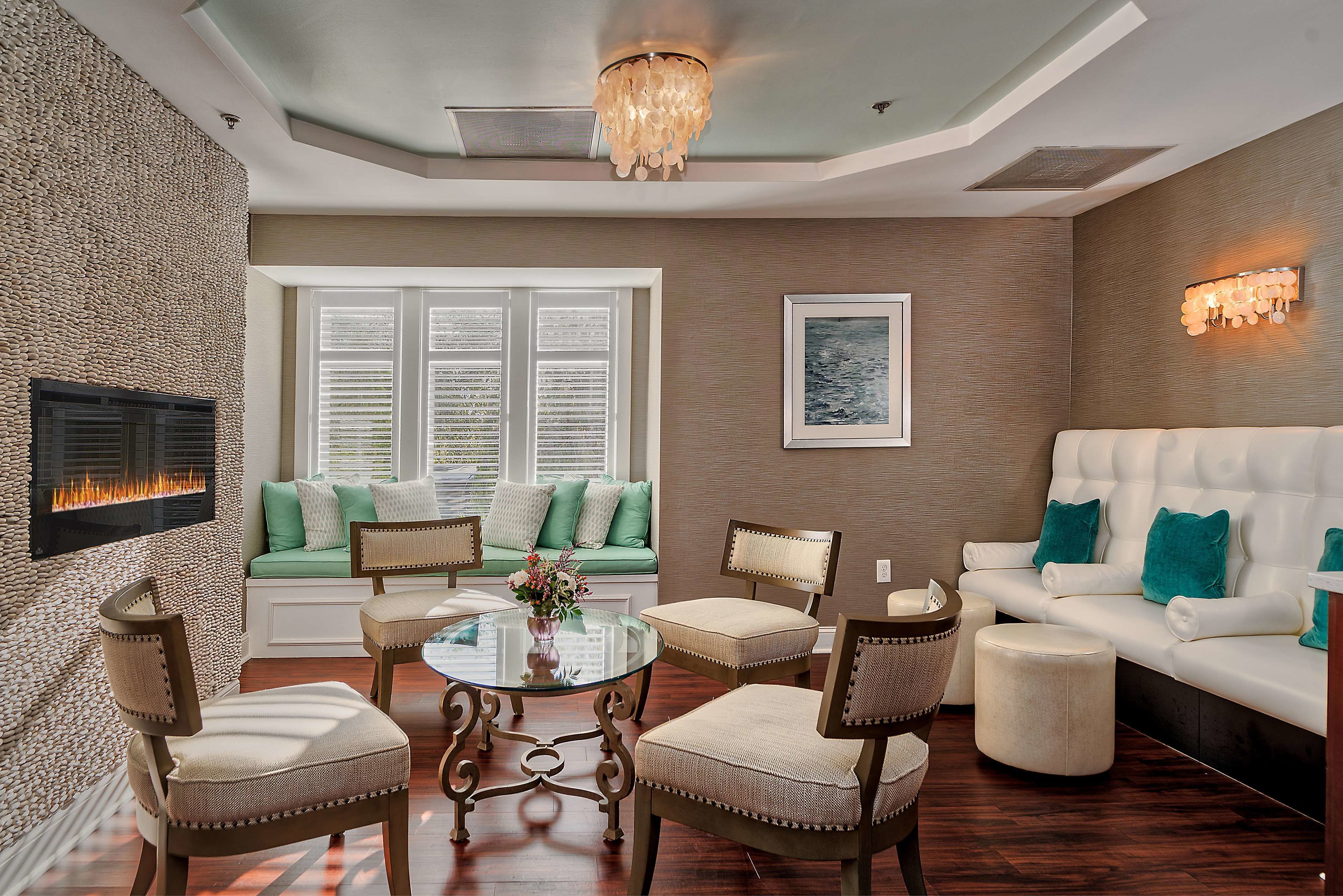 couples treatment room(s), sauna, hot tub, steam room, body treatments