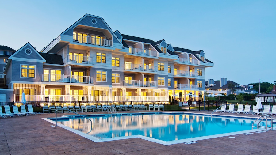Water's Edge Resort & Spa