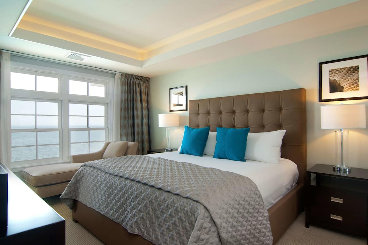 In-room safe, desk, blackout drapes, iron/ironing board