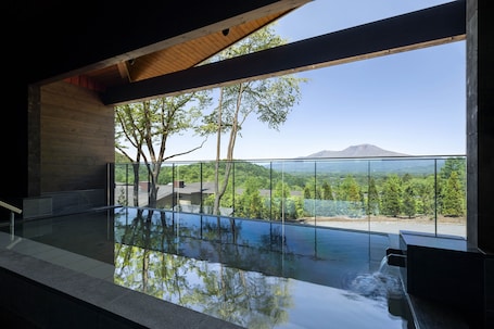 Hot springs. Karuizawa Asama Prince Hotel