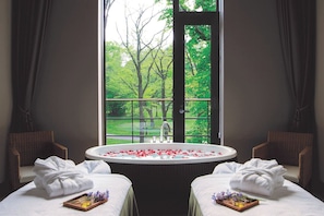 Sauna, aromatherapy, massages