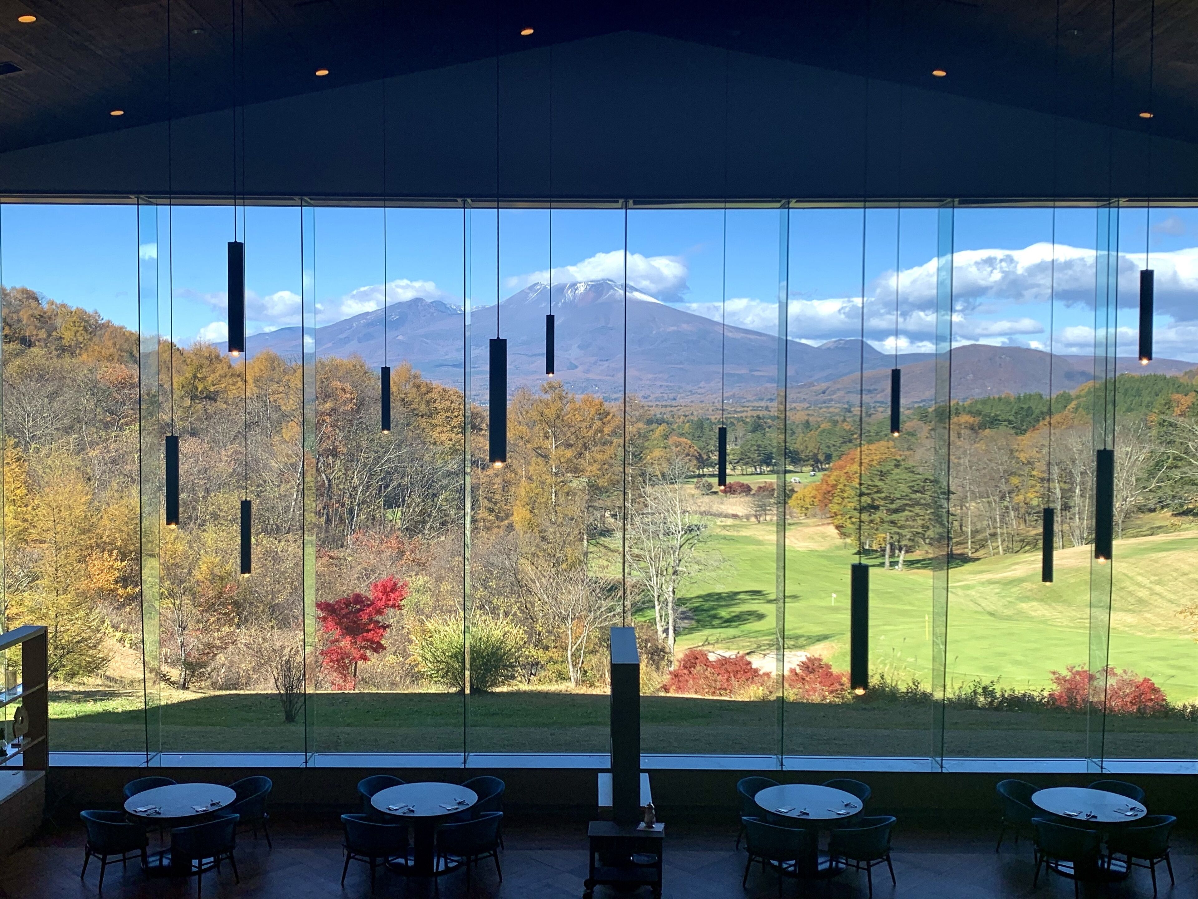 breakfast, lunch, dinner served; garden views