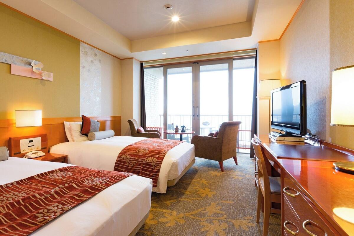 In-room safe, desk, laptop workspace, blackout curtains