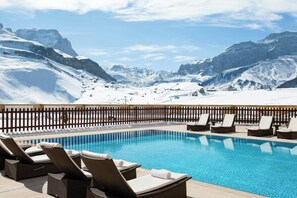 Indendørs pool, udendørs pool