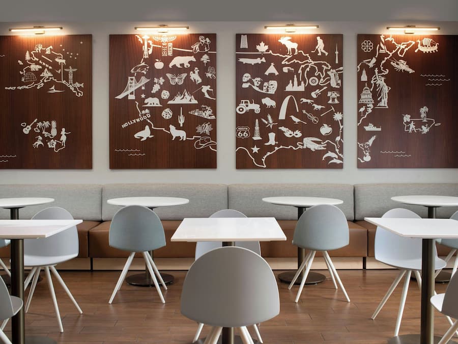 Free daily continental breakfast