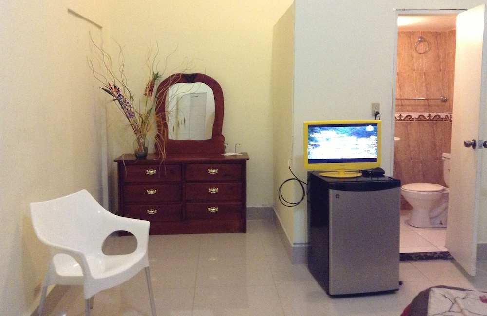 Adam Suites Hotel by null