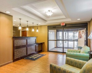 Lobby - MainStay Suites Grand Island (Grand Island)