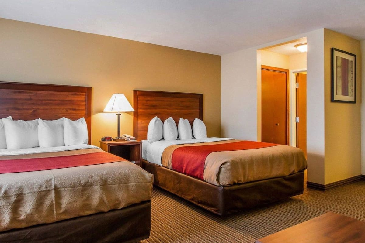 Desk, iron/ironing board, free WiFi, bed sheets