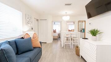2 Bedroom Suite | Wohnbereich