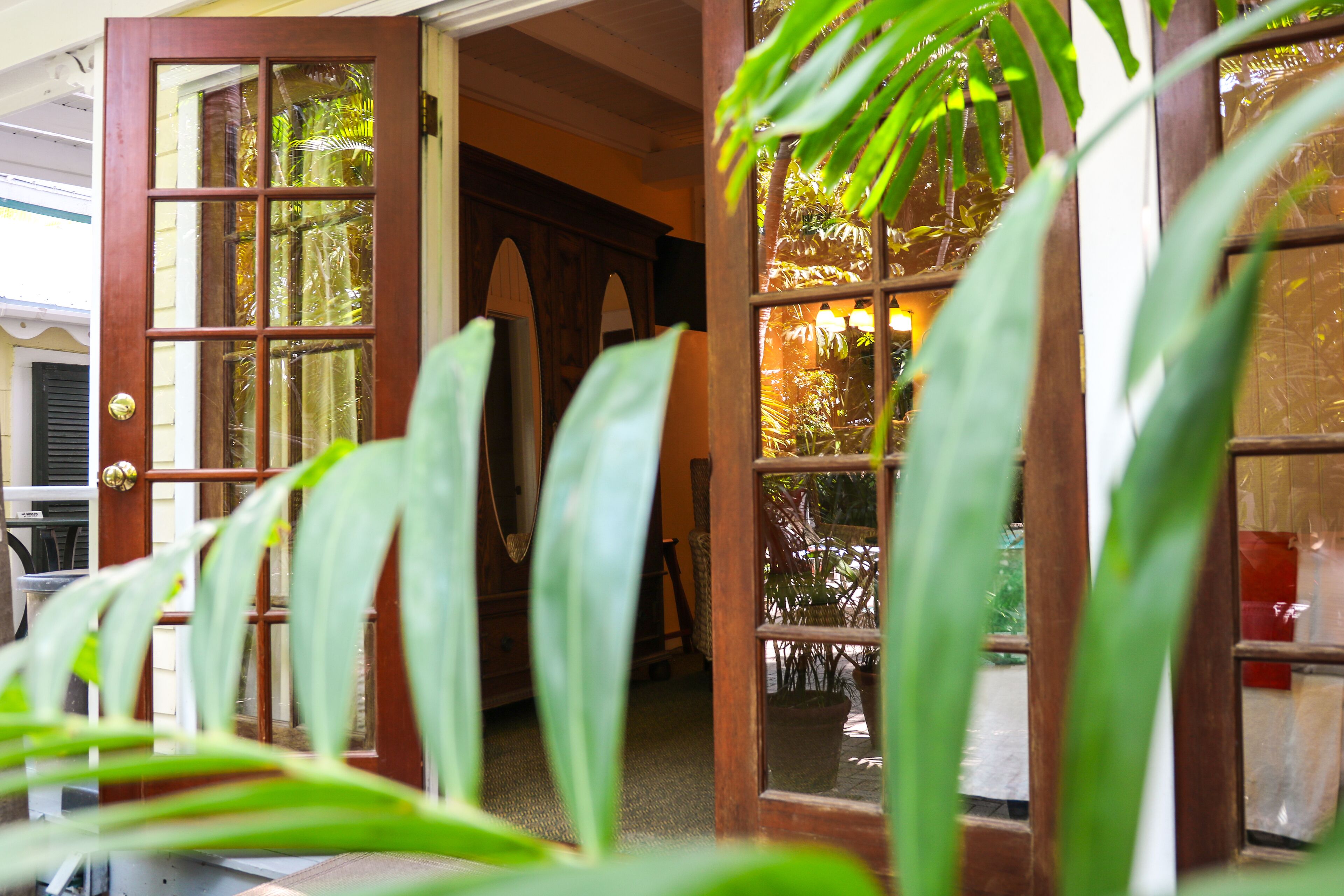 Premium kamer, 1 queensize bed, terras, uitzicht op tuin (6 Poinciana Patio - Adults Only) | Terras