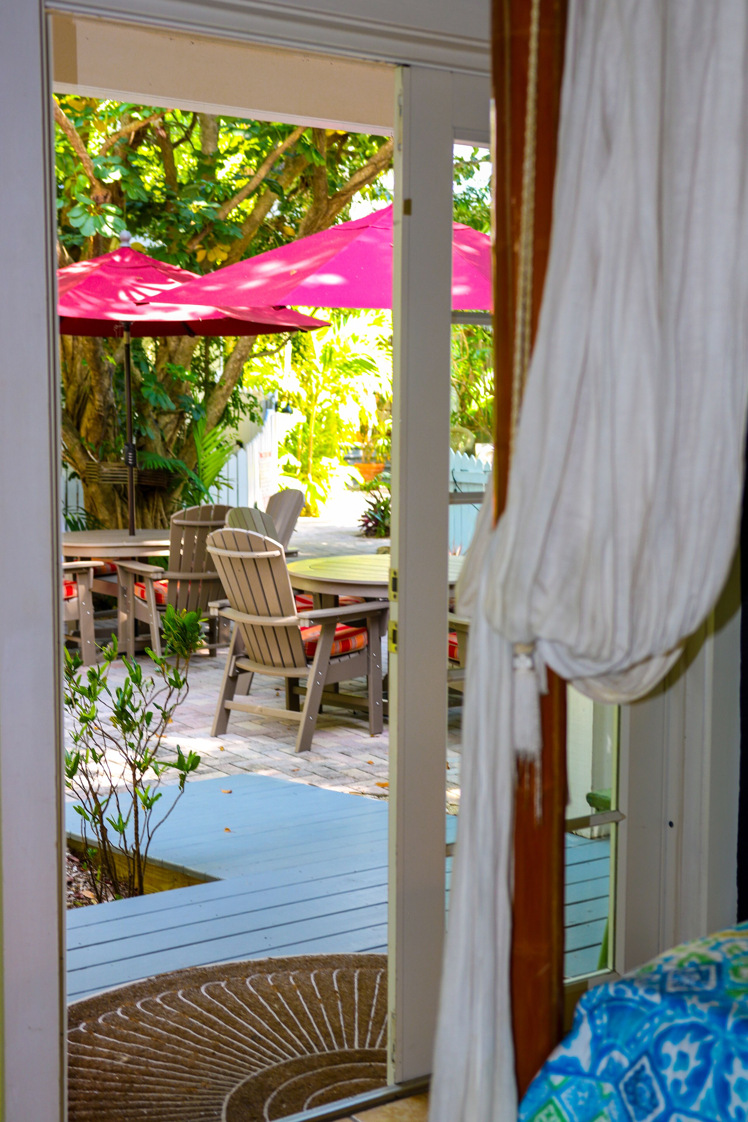 11 Gecko's Garden - Adults Only | Premium bedding, pillowtop beds, individually decorated