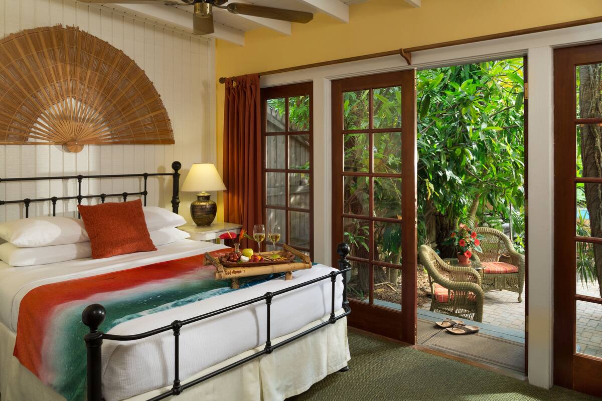 Poinciana Patio, Pool View, Patio - Adult Only | Premium bedding, pillowtop beds, iron/ironing board, WiFi (free)