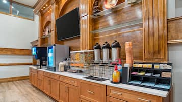 Termasuk sarapan Eropah setiap hari