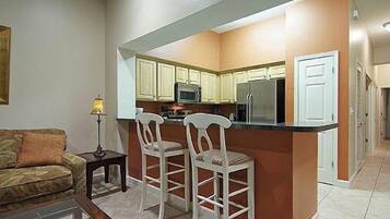 Standard Condo, 3 Bedrooms | In-room dining