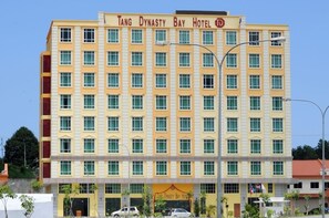 Front of property - Tang Dynasty Bay Hotel (Kota Kinabalu)