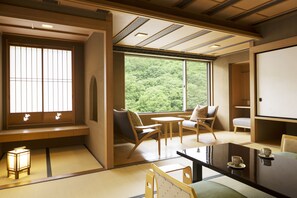 Japanese-style Room FA4 | Minibar, in-room safe, desk, free WiFi - Hoshino Resorts KAI Matsumoto (Matsumoto)