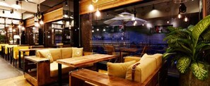 Coffee shop