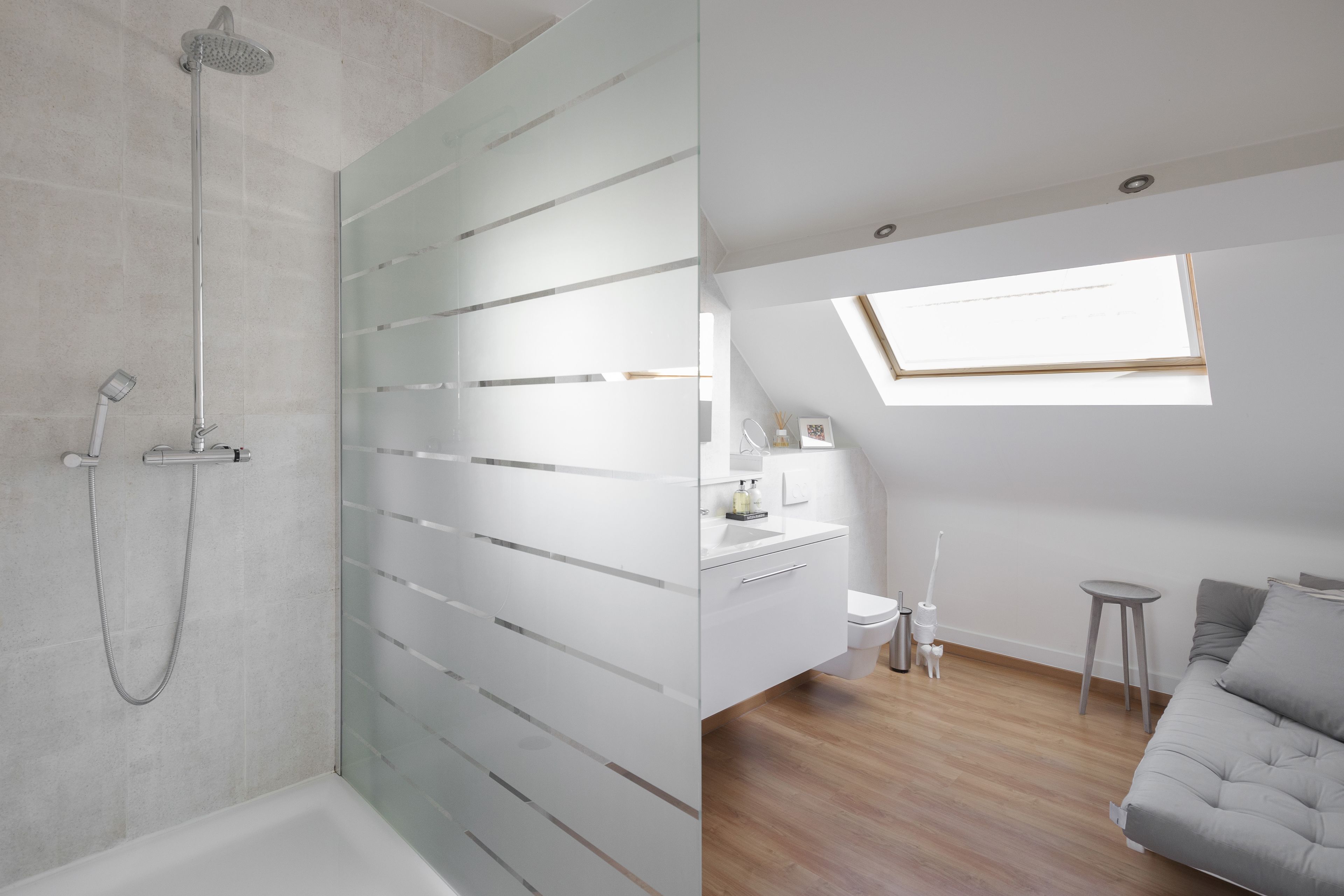 Superior Double Room, 1 Queen Bed | Bathroom | Shower, rainfall showerhead, designer toiletries, hair dryer