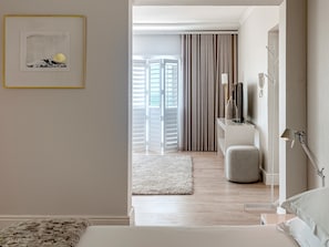 In-room safe, soundproofing, iron/ironing board, travel crib - Blue Views Studio Apartments (Cape Town)