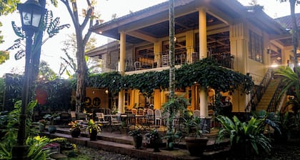 Kayu Arum Resort