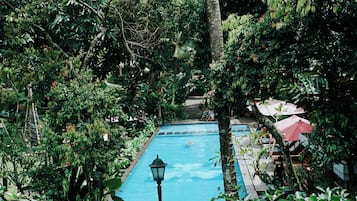 Udendørs pool