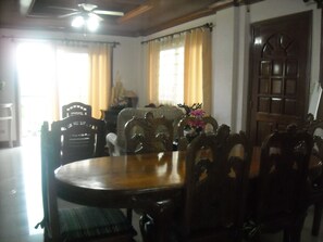 Daily cooked-to-order breakfast for a fee - Cebu Guest Inn (Cebu City)