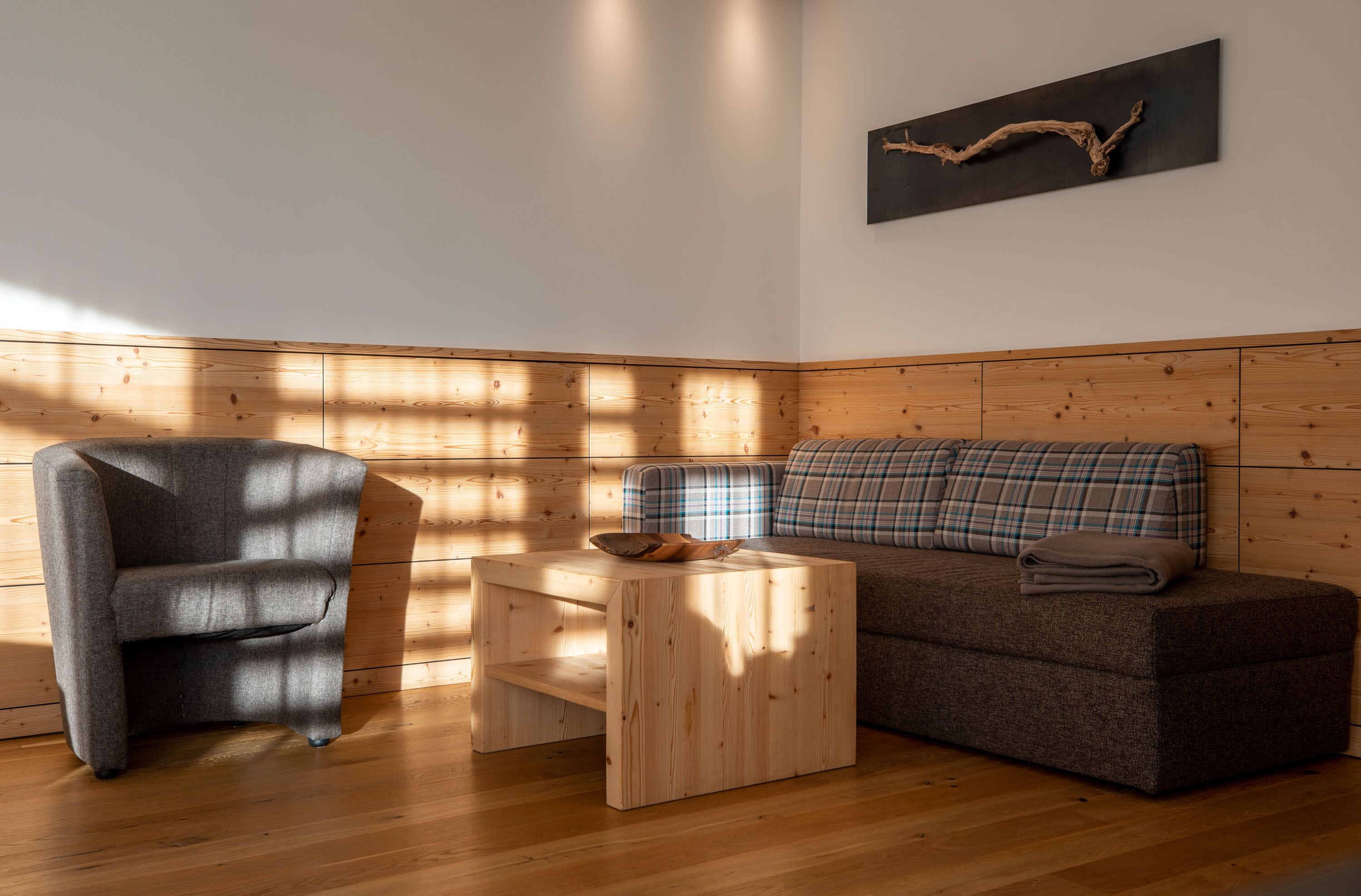 family suite, 2 bedrooms | living area | flat-screen tv