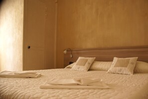 Double Room | Free cots/infant beds, free WiFi