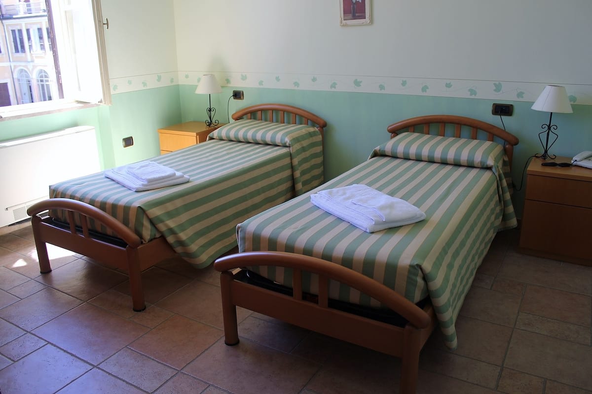 Double Room | WiFi (free)