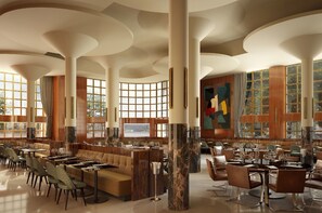 บริการอาหารเช้า อาหารกลางวัน อาหารเย็น, อาหารนานาชาติ