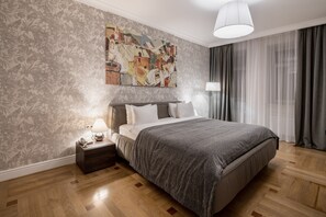 Studio Apartment | In-room safe, desk, blackout drapes, soundproofing - Apartments CITYHOTEL (Kyiv)
