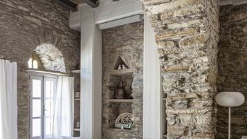 Traditional Apartment, 3 Bedrooms (Olde Distillery) | Living room | LCD TV, DVD player, MP3 dock