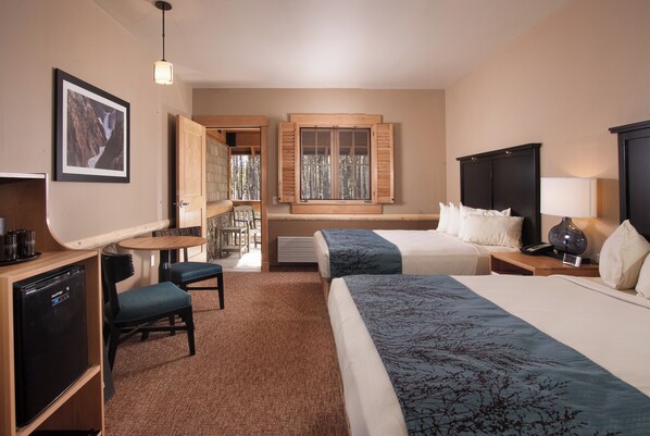 Superior Room, 2 Queen Beds, Patio