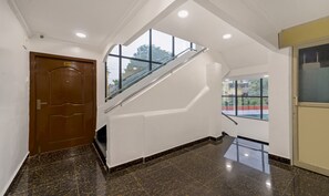 Lobby - Treebo NGH Transit (Chennai)