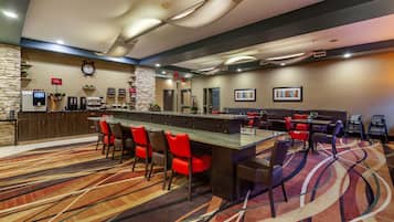 TĂ€gliches inbegriffenes groĂes FrĂŒhstĂŒck