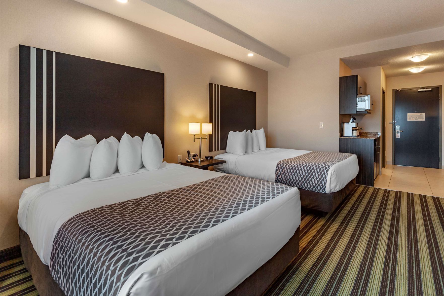 Premium bedding, down duvets, in-room safe, desk