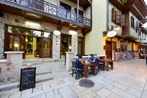 Front of property - Hadrian Gate Hotel (Antalya)