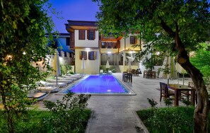 Front of property - Hadrian Gate Hotel (Antalya)