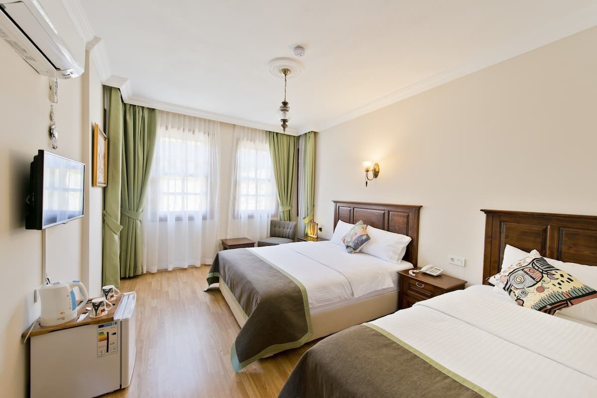 Egyptian cotton sheets, minibar, in-room safe, desk