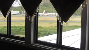 Iron/ironing board, free WiFi