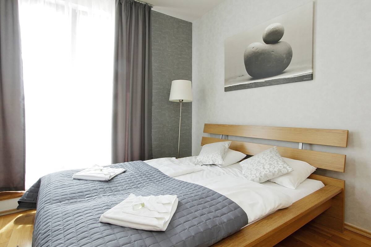 1 bedroom, premium bedding, in-room safe, iron/ironing board