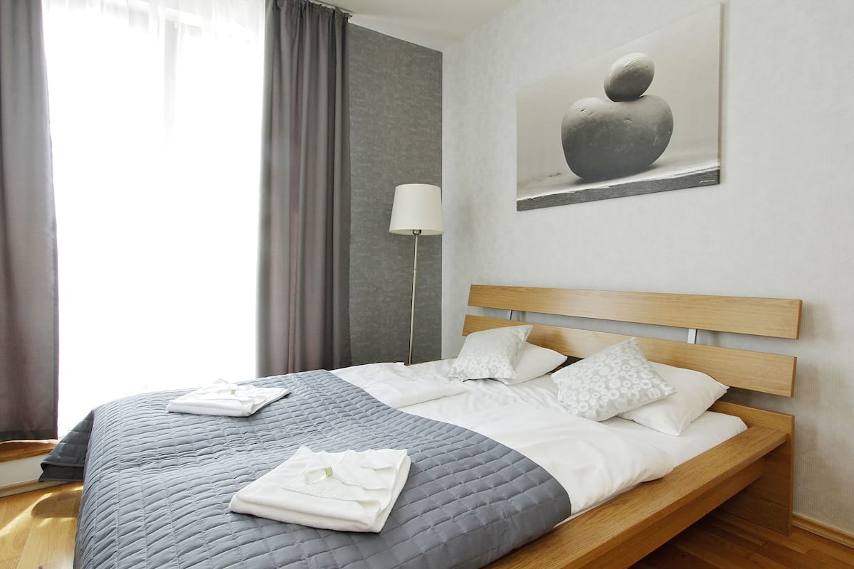1 bedroom, premium bedding, in-room safe, individually decorated
