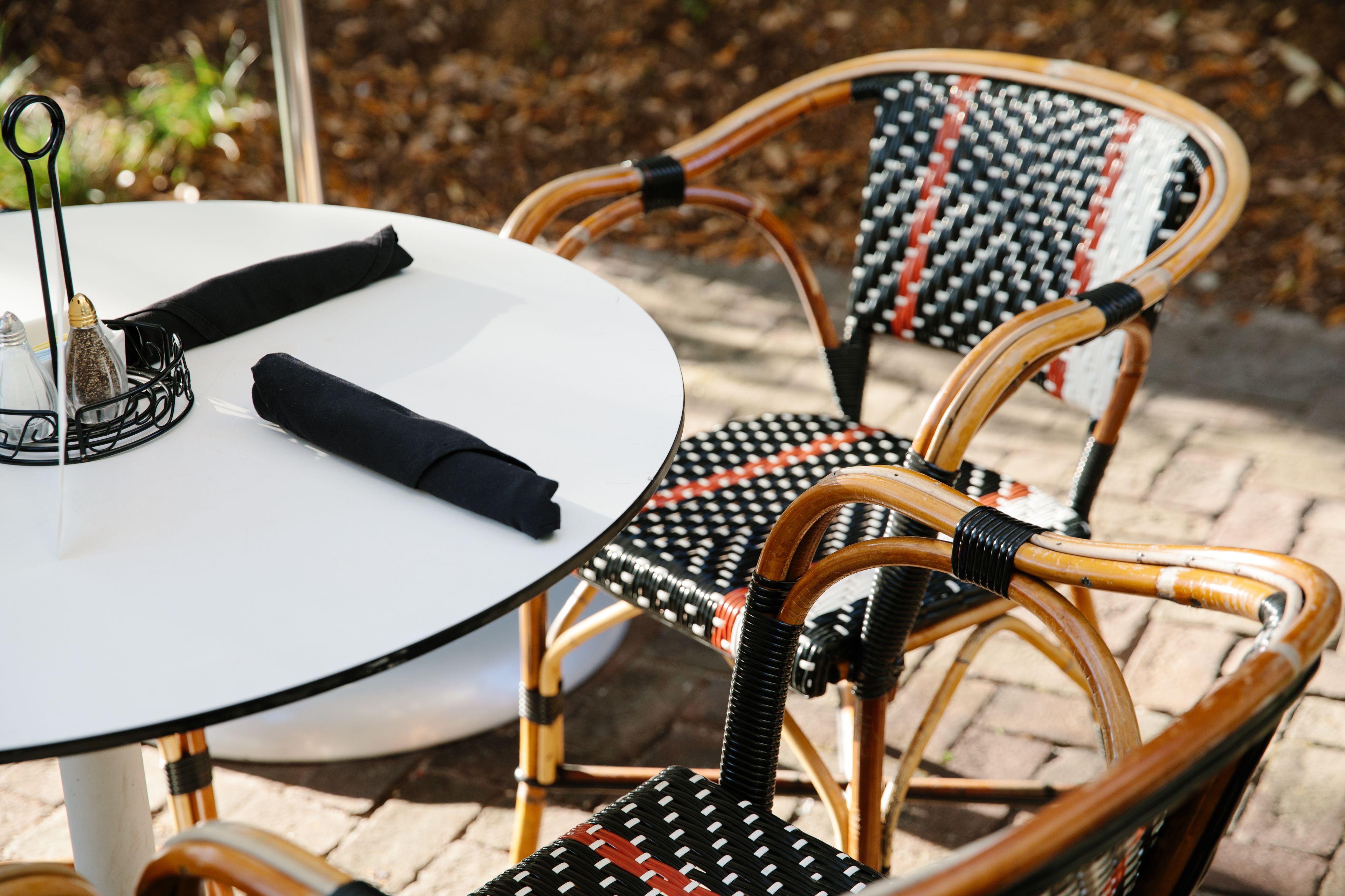 breakfast, lunch and dinner served