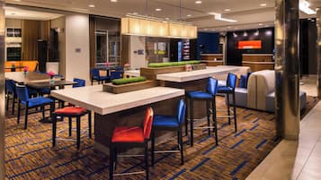 Se sirven desayunos y cenas