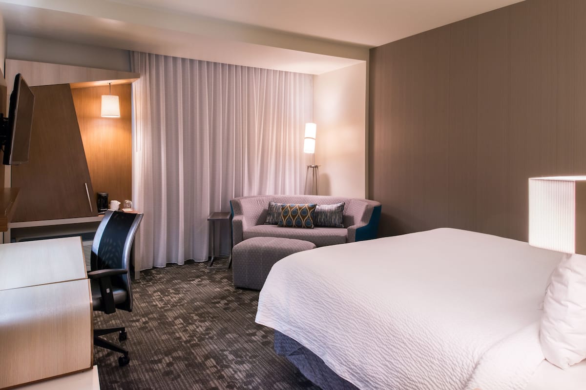 Room, 1 King Bed with Sofa bed