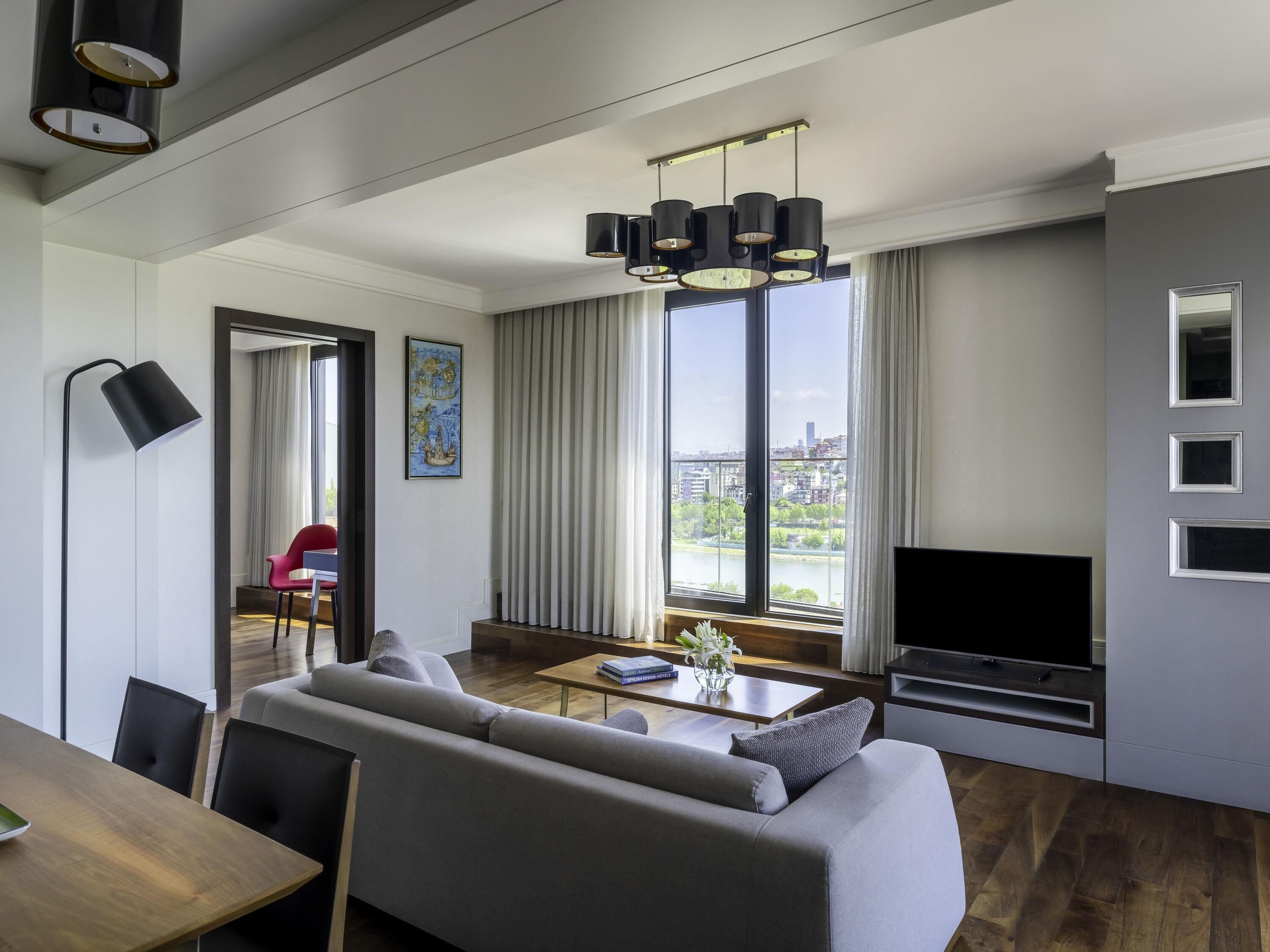 Suite, 1 King Bed (Golden Horn) | Premium bedding, minibar, in-room safe, desk